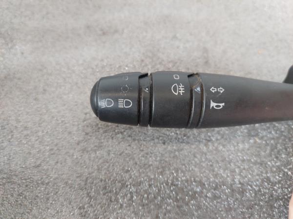 Comutador / Manete (Luzes/Piscas/Escovas/Fita) RENAULT ESPACE III (JE0_) | 96 - 02 Imagem-1 Comutador / Manete (Luzes/Piscas/Escovas/Fita) RENAULT ESPACE III (JE0_) | 96 - 02 Imagem-1