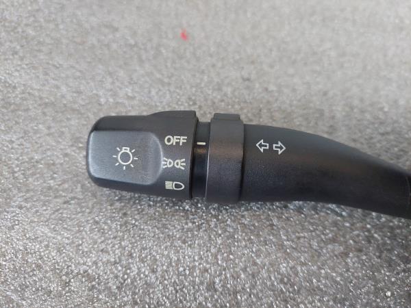 Comutador / Manete (Luzes/Piscas/Escovas/Fita) HYUNDAI TARJET Imagem-2 Comutador / Manete (Luzes/Piscas/Escovas/Fita) HYUNDAI TARJET Imagem-2
