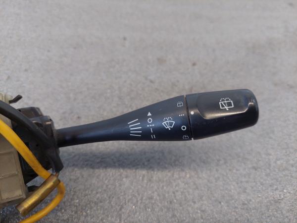 Comutador / Manete (Luzes/Piscas/Escovas/Fita) MITSUBISHI PAJERO PININ (H6_W, H7_W) | 99 - 07 Imagem-1 Comutador / Manete (Luzes/Piscas/Escovas/Fita) MITSUBISHI PAJERO PININ (H6_W, H7_W) | 99 - 07 Imagem-1