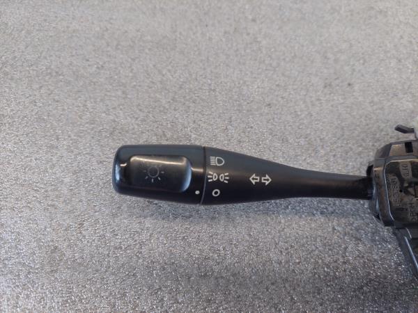 Comutador / Manete (Luzes/Piscas/Escovas/Fita) MITSUBISHI PAJERO PININ (H6_W, H7_W) | 99 - 07 Imagem-2 Comutador / Manete (Luzes/Piscas/Escovas/Fita) MITSUBISHI PAJERO PININ (H6_W, H7_W) | 99 - 07 Imagem-2