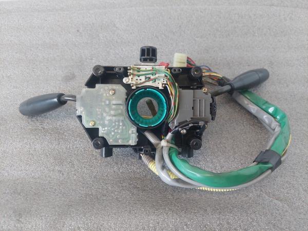 Comutador / Manete (Luzes/Piscas/Escovas/Fita) SUZUKI SWIFT II Hatchback (EA, MA) | 89 - 05 Imagem-4 Comutador / Manete (Luzes/Piscas/Escovas/Fita) SUZUKI SWIFT II Hatchback (EA, MA) | 89 - 05 Imagem-4