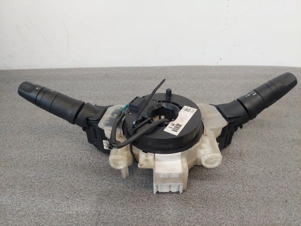 Comutador / Manete (Luzes/Piscas/Escovas/Fita) NISSAN MICRA III (K12) | 02 - 10
