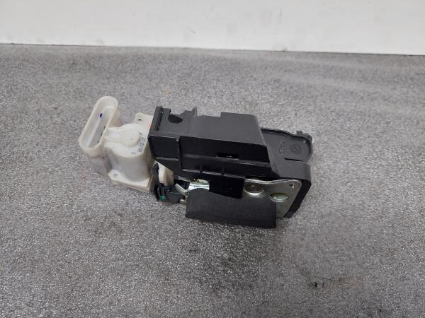 Fecho Porta Frente Dto FIAT DOBLO Veículo multiuso (119_, 223_) | 01 - Imagem-2 Fecho Porta Frente Dto FIAT DOBLO Veículo multiuso (119_, 223_) | 01 - Imagem-2