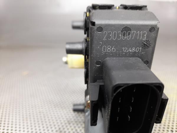 Motor Elevador Porta Frente Dto AUDI A4 Avant (8D5, B5) | 94 - 02 Imagem-6 Motor Elevador Porta Frente Dto AUDI A4 Avant (8D5, B5) | 94 - 02 Imagem-6