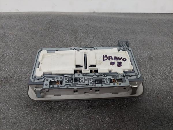 Plafonier FIAT BRAVO II (198_) | 06 - Imagem-1 Plafonier FIAT BRAVO II (198_) | 06 - Imagem-1