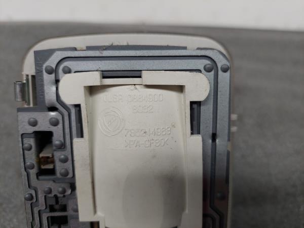 Plafonier FIAT BRAVO II (198_) | 06 - Imagem-5 Plafonier FIAT BRAVO II (198_) | 06 - Imagem-5