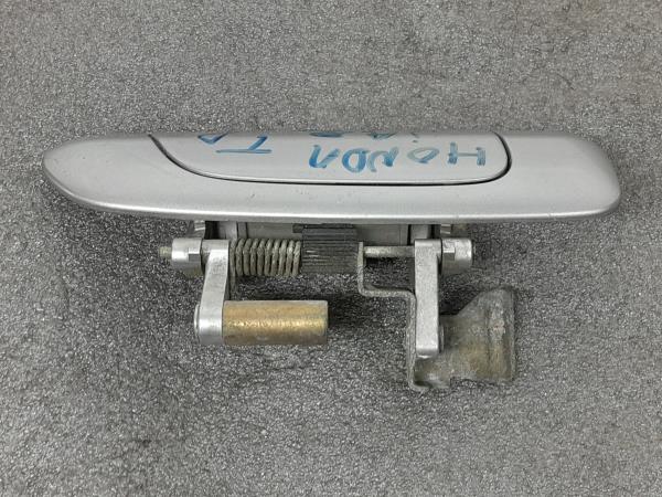 Puxador Exterior Tras Dto HONDA JAZZ II (GD_, GE3, GE2) | 01 - 08 Imagem-2 Puxador Exterior Tras Dto HONDA JAZZ II (GD_, GE3, GE2) | 01 - 08 Imagem-2
