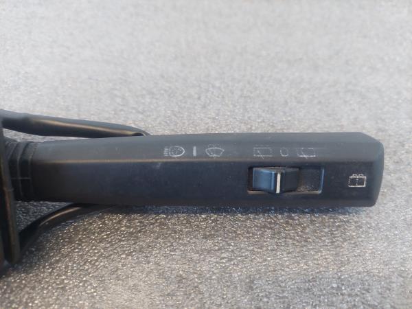 Comutador / Manete (Luzes/Piscas/Escovas/Fita) VOLVO 850 (854) | 91 - 97 Imagem-1 Comutador / Manete (Luzes/Piscas/Escovas/Fita) VOLVO 850 (854) | 91 - 97 Imagem-1