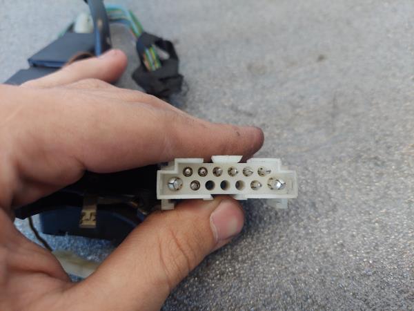 Comutador / Manete (Luzes/Piscas/Escovas/Fita) BMW 3 (E30) | 82 - 92 Imagem-1 Comutador / Manete (Luzes/Piscas/Escovas/Fita) BMW 3 (E30) | 82 - 92 Imagem-1