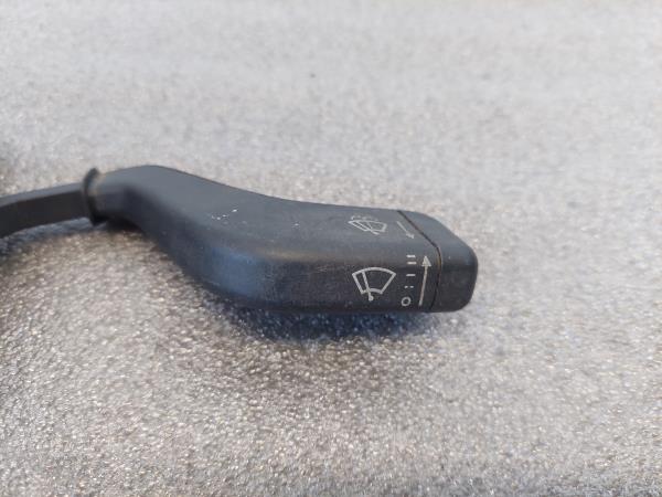 Comutador / Manete (Luzes/Piscas/Escovas/Fita) OPEL CORSA B (S93) | 93 - 02 Imagem-1 Comutador / Manete (Luzes/Piscas/Escovas/Fita) OPEL CORSA B (S93) | 93 - 02 Imagem-1