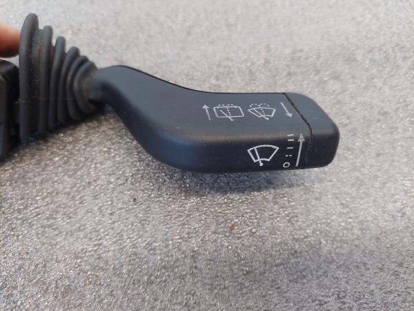 Comutador / Manete (Luzes/Piscas/Escovas/Fita) OPEL CORSA B (S93) | 93 - 02 Imagem-1 Comutador / Manete (Luzes/Piscas/Escovas/Fita) OPEL CORSA B (S93) | 93 - 02 Imagem-1