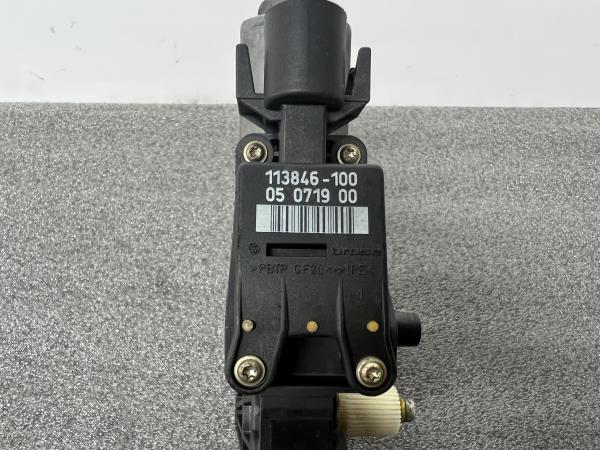 Motor Elevador Porta Frente Dto AUDI A4 (8D2, B5) | 94 - 01 Imagem-3 Motor Elevador Porta Frente Dto AUDI A4 (8D2, B5) | 94 - 01 Imagem-3