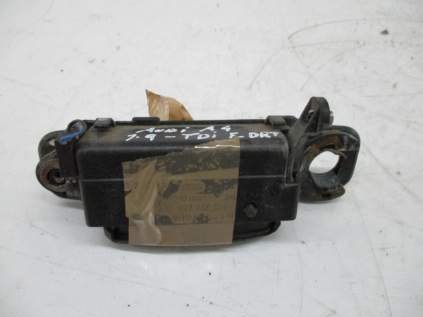 Puxador Exterior Frente Dto AUDI A4 (8D2, B5) | 94 - 01 Imagem-2 Puxador Exterior Frente Dto AUDI A4 (8D2, B5) | 94 - 01 Imagem-2