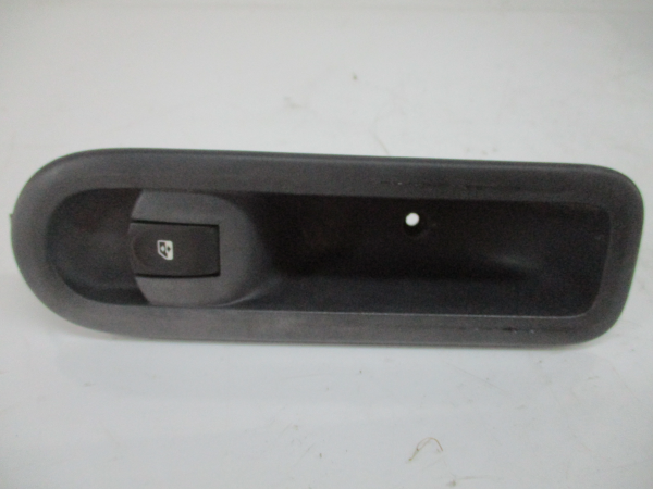 Comando/Interrutor/Botao Vidro Frente Dto RENAULT CLIO III (BR0/1, CR0/1) | 05 - Imagem-1 Comando/Interrutor/Botao Vidro Frente Dto RENAULT CLIO III (BR0/1, CR0/1) | 05 - Imagem-1