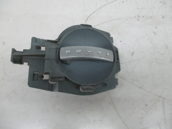 Puxador Interior Frente Dto CITROEN C3 I (FC_, FN_) | 02 - Imagem-1 Puxador Interior Frente Dto CITROEN C3 I (FC_, FN_) | 02 - Imagem-1