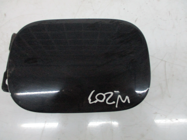 Tampa / Tampao Combustivel MERCEDES-BENZ C-CLASS (W203) | 00 - 07 Imagem-1 Tampa / Tampao Combustivel MERCEDES-BENZ C-CLASS (W203) | 00 - 07 Imagem-1