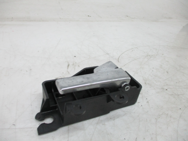 Puxador Interior Tras Dto FORD C-MAX (DM2) | 07 - 10 Imagem-1 Puxador Interior Tras Dto FORD C-MAX (DM2) | 07 - 10 Imagem-1
