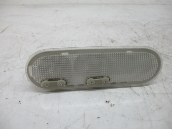Plafonier RENAULT CLIO III (BR0/1, CR0/1) | 05 - Imagem-1 Plafonier RENAULT CLIO III (BR0/1, CR0/1) | 05 - Imagem-1