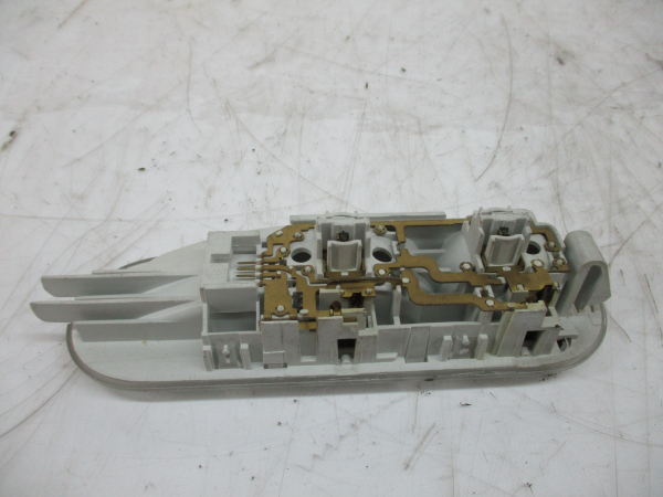 Plafonier RENAULT CLIO III (BR0/1, CR0/1) | 05 - Imagem-2 Plafonier RENAULT CLIO III (BR0/1, CR0/1) | 05 - Imagem-2