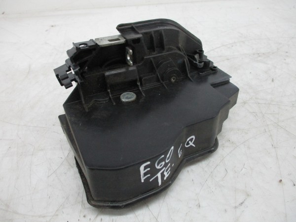 Fecho Porta Tras Dto BMW 5 (E60) | 01 - 10 Imagem-1 Fecho Porta Tras Dto BMW 5 (E60) | 01 - 10 Imagem-1