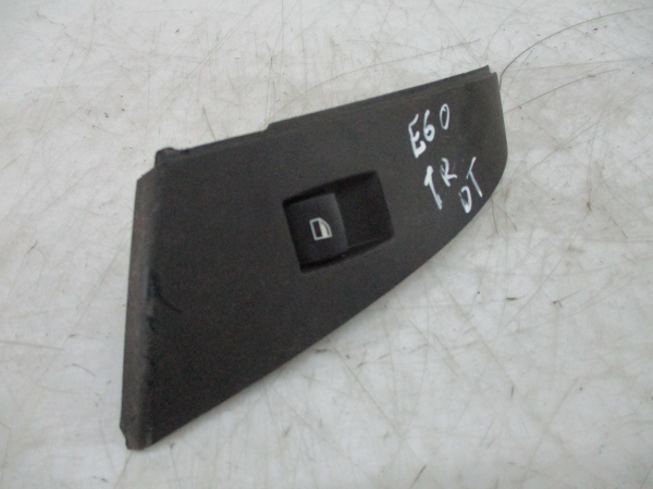 Comando/Interrutor/Botao Vidro Tras Dto BMW 5 (E60) | 01 - 10 Imagem-1 Comando/Interrutor/Botao Vidro Tras Dto BMW 5 (E60) | 01 - 10 Imagem-1