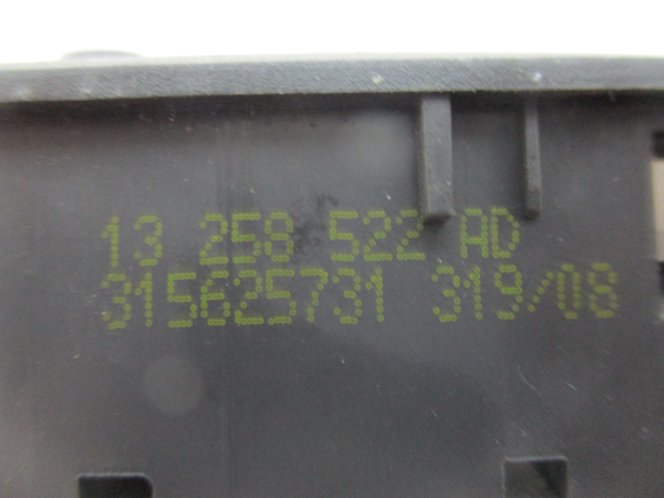 Comando/Interrutor/Botao Vidro Frente Esq OPEL CORSA D (S07) | 06 - 14 Imagem-2 Comando/Interrutor/Botao Vidro Frente Esq OPEL CORSA D (S07) | 06 - 14 Imagem-2