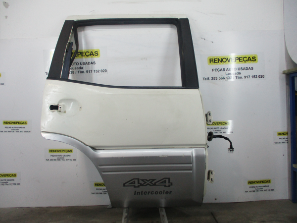 Porta Tras Dto NISSAN TERRANO II (R20) | 92 - 07 Imagem-1 Porta Tras Dto NISSAN TERRANO II (R20) | 92 - 07 Imagem-1