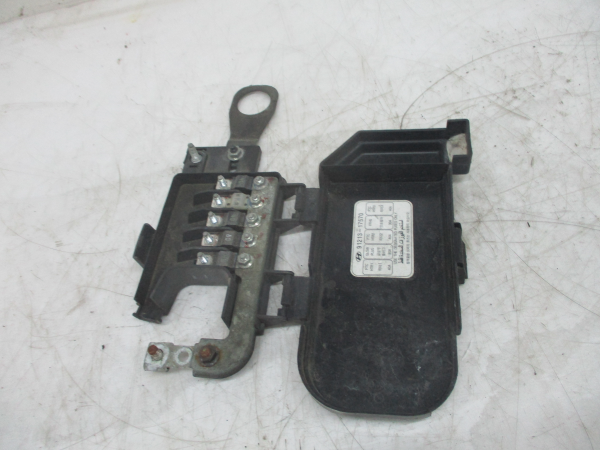 Caixa Fusiveis HYUNDAI MATRIX (FC) | 01 - 10 Imagem-1 Caixa Fusiveis HYUNDAI MATRIX (FC) | 01 - 10 Imagem-1