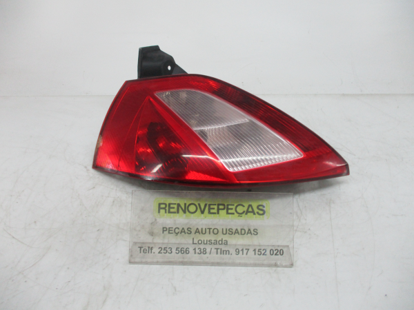 Farolim Esq RENAULT MEGANE II (BM0/1_, CM0/1_) | 01 - 12 Imagem-0 Farolim Esq RENAULT MEGANE II (BM0/1_, CM0/1_) | 01 - 12 Imagem-0