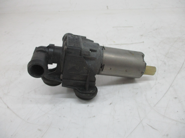 Bomba Agua Adicional BMW 1 (E87) | 03 - 13 Imagem-3 Bomba Agua Adicional BMW 1 (E87) | 03 - 13 Imagem-3
