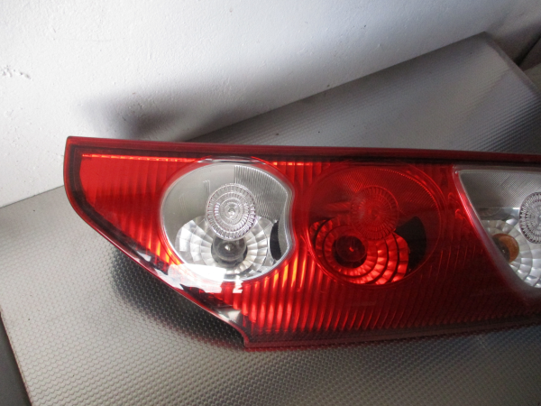 Farolim Dto RENAULT KANGOO / GRAND KANGOO (KW0/1_) | 08 - Imagem-2 Farolim Dto RENAULT KANGOO / GRAND KANGOO (KW0/1_) | 08 - Imagem-2