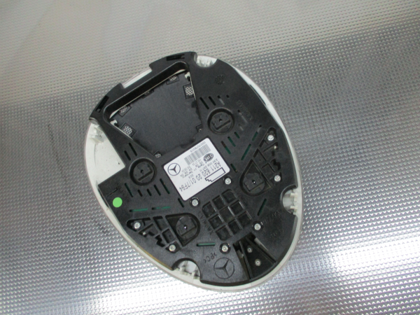 Plafonier MERCEDES-BENZ E-CLASS (W211) | 02 - 09 Imagem-4 Plafonier MERCEDES-BENZ E-CLASS (W211) | 02 - 09 Imagem-4