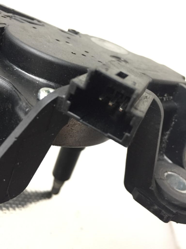 Motor Escovas / Limpa Vidros Tras RENAULT KANGOO / GRAND KANGOO (KW0/1_) | 08 - Imagem-2 Motor Escovas / Limpa Vidros Tras RENAULT KANGOO / GRAND KANGOO (KW0/1_) | 08 - Imagem-2
