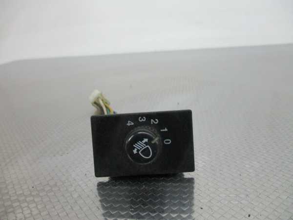 Interruptor / Botao (Regulador/Nivelador Oticas) SUZUKI VITARA (ET, TA, TD) | 88 - 02 Imagem-2 Interruptor / Botao (Regulador/Nivelador Oticas) SUZUKI VITARA (ET, TA, TD) | 88 - 02 Imagem-2