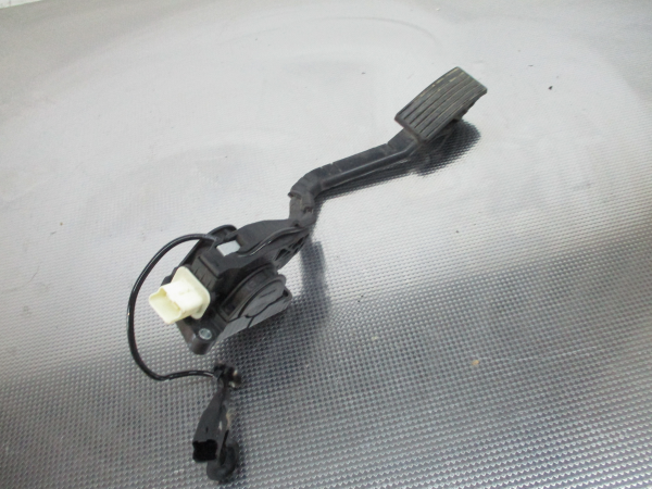 Pedal Acelerador Eletrico CITROEN C5 II (RC_) | 04 - Imagem-3 Pedal Acelerador Eletrico CITROEN C5 II (RC_) | 04 - Imagem-3