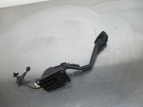 Pedal Acelerador Eletrico CITROEN C5 II (RC_) | 04 - Imagem-4 Pedal Acelerador Eletrico CITROEN C5 II (RC_) | 04 - Imagem-4