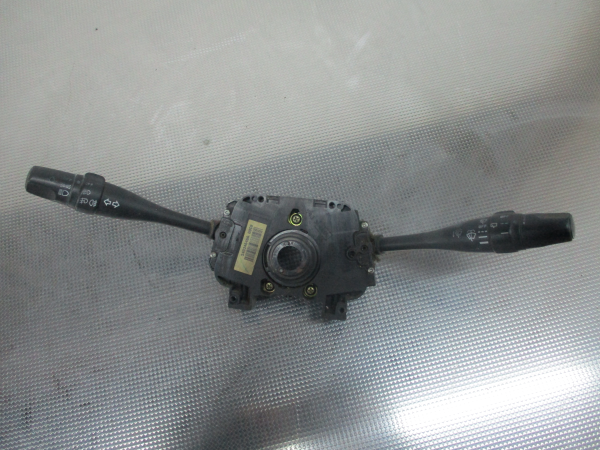 Comutador / Manete (Luzes/Piscas/Escovas/Fita) NISSAN TERRANO II (R20) | 92 - 07 Imagem-3 Comutador / Manete (Luzes/Piscas/Escovas/Fita) NISSAN TERRANO II (R20) | 92 - 07 Imagem-3