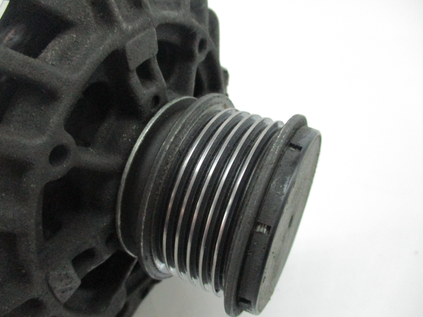 Alternador SKODA OCTAVIA I Combi (1U5) | 98 - 10 Imagem-5 Alternador SKODA OCTAVIA I Combi (1U5) | 98 - 10 Imagem-5