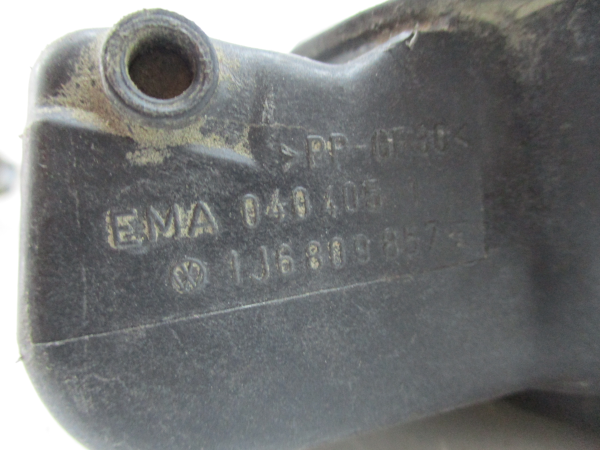 Tampa / Tampao Combustivel VOLKSWAGEN GOLF IV (1J1) | 97 - 07 Imagem-3 Tampa / Tampao Combustivel VOLKSWAGEN GOLF IV (1J1) | 97 - 07 Imagem-3
