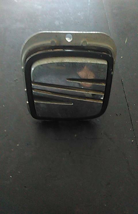 MANIGLIA DEL PORTELLONE SEAT LEON (1M1) | 99 - 06