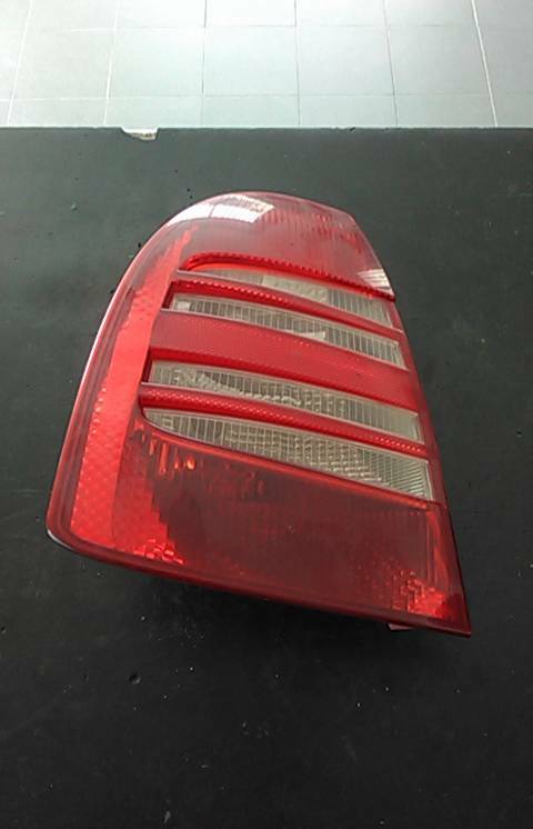 FANALE POSTERIORE SINISTRO SKODA SUPERB I (3U4) | 01 - 08