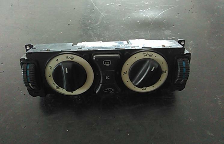 COMANDO CLIMA MERCEDES-BENZ CLK (C208) | 97 - 03