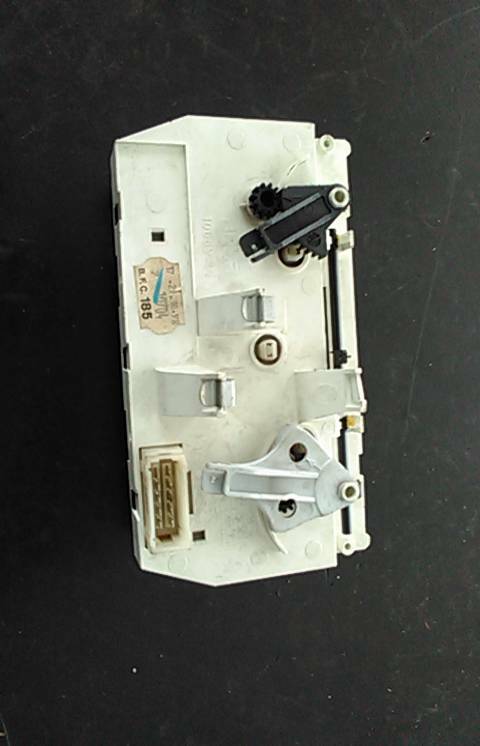 Comando Chaufagem PEUGEOT 206 Hatchback (2A/C) | 98 - 12 Imagem-1 Comando Chaufagem PEUGEOT 206 Hatchback (2A/C) | 98 - 12 Imagem-1