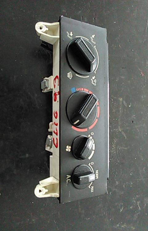 Comando Chaufagem RENAULT CLIO I (B/C57_, 5/357_) | 90 - 98