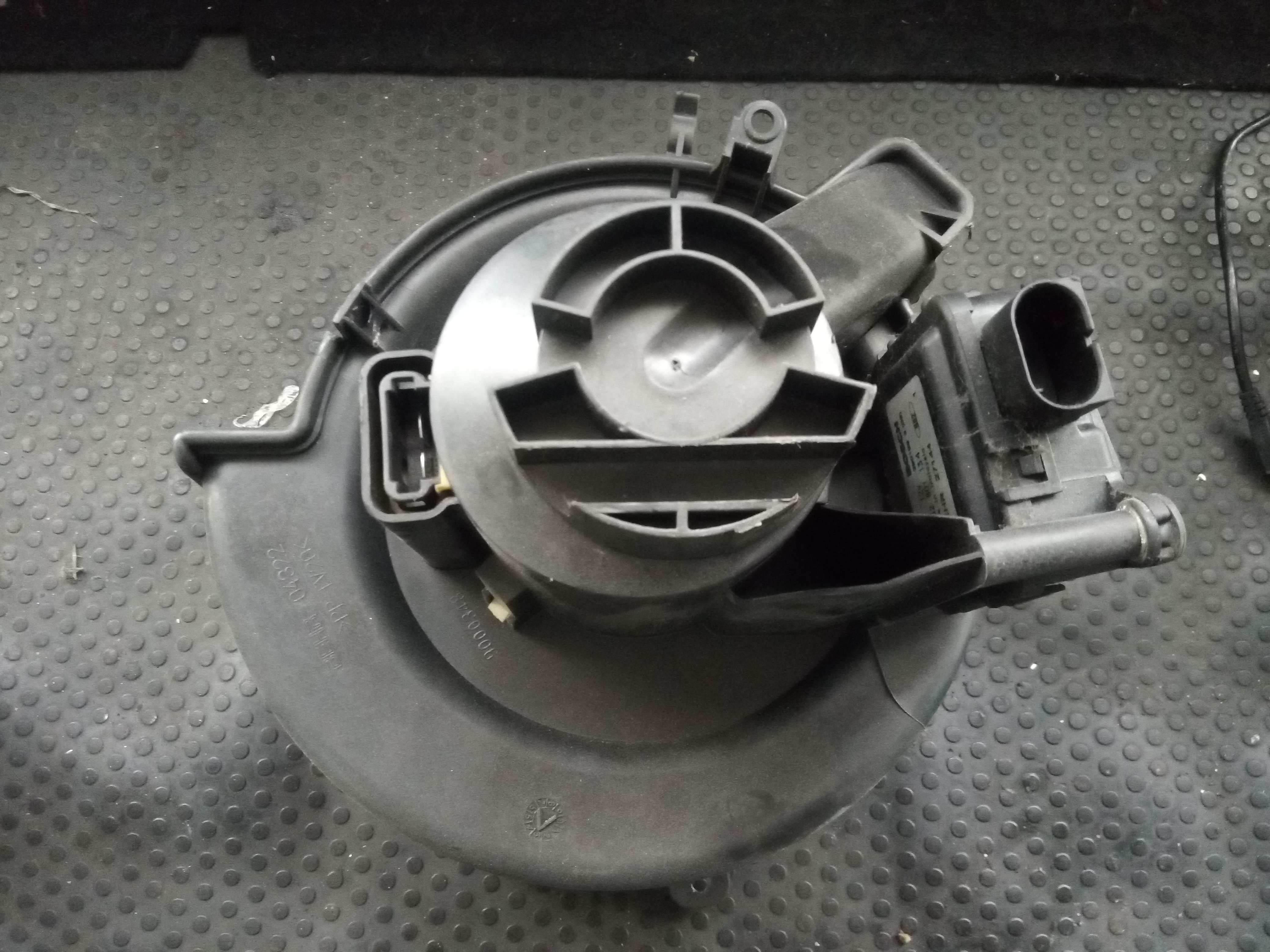 Motor Chaufagem OPEL ASTRA G Combi (T98) | 98 - 04 Imagem-1 Motor Chaufagem OPEL ASTRA G Combi (T98) | 98 - 04 Imagem-1