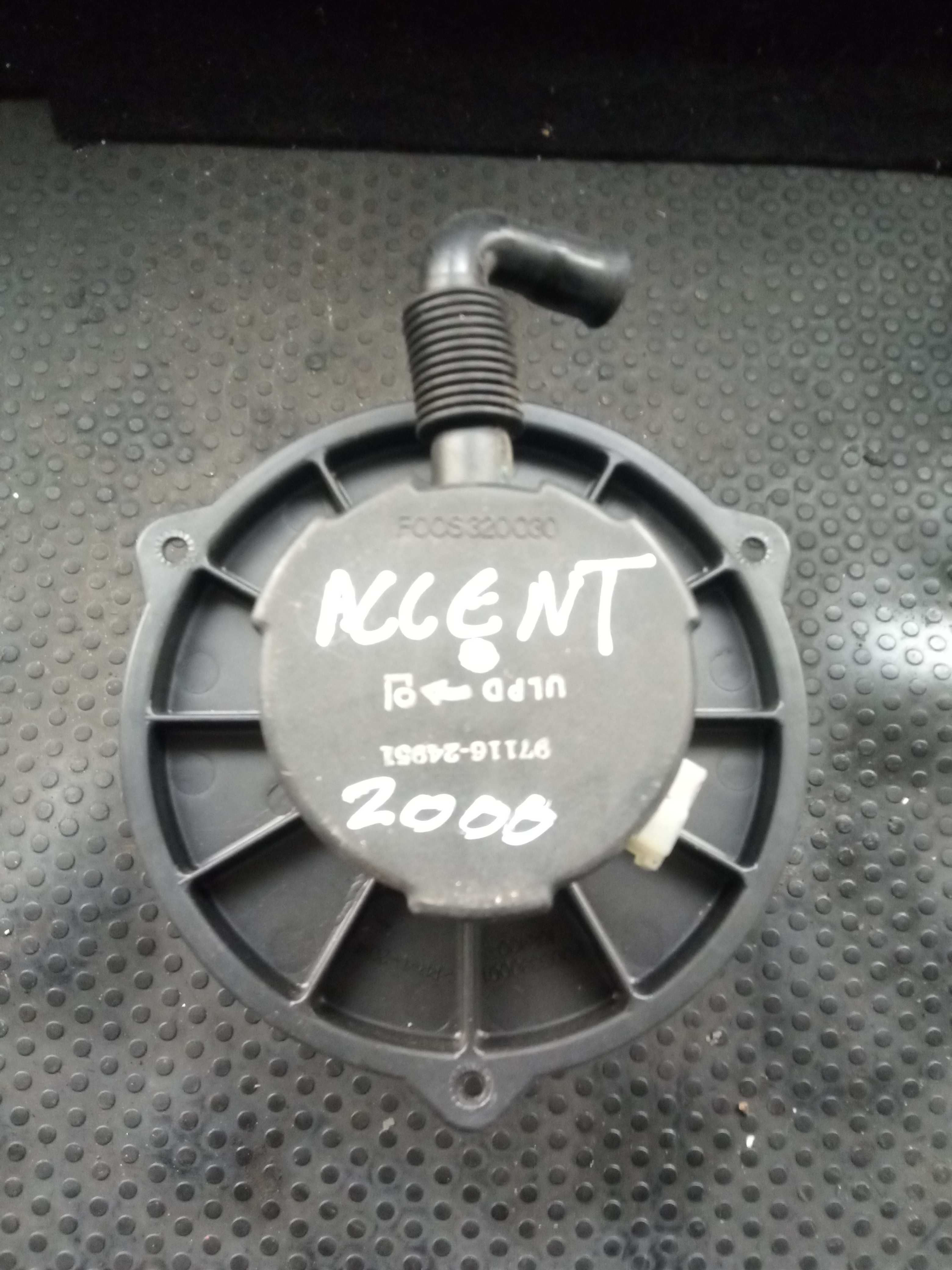 GEBLÄSEMOTOR HYUNDAI ACCENT II três volumes (LC) | 99 - 17