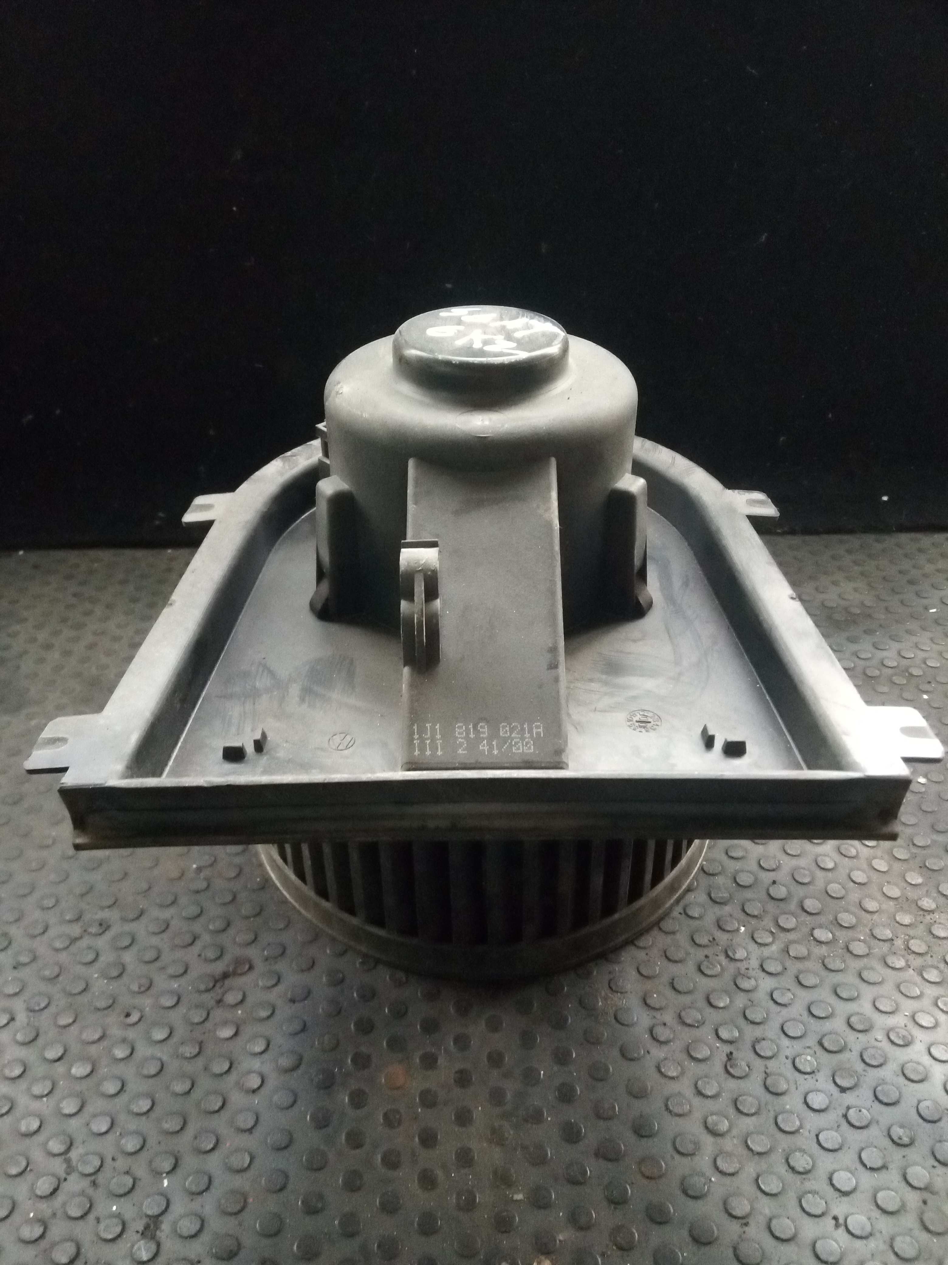 Motor Chaufagem SEAT IBIZA III (6K1) | 99 - 02 Imagem-1 Motor Chaufagem SEAT IBIZA III (6K1) | 99 - 02 Imagem-1