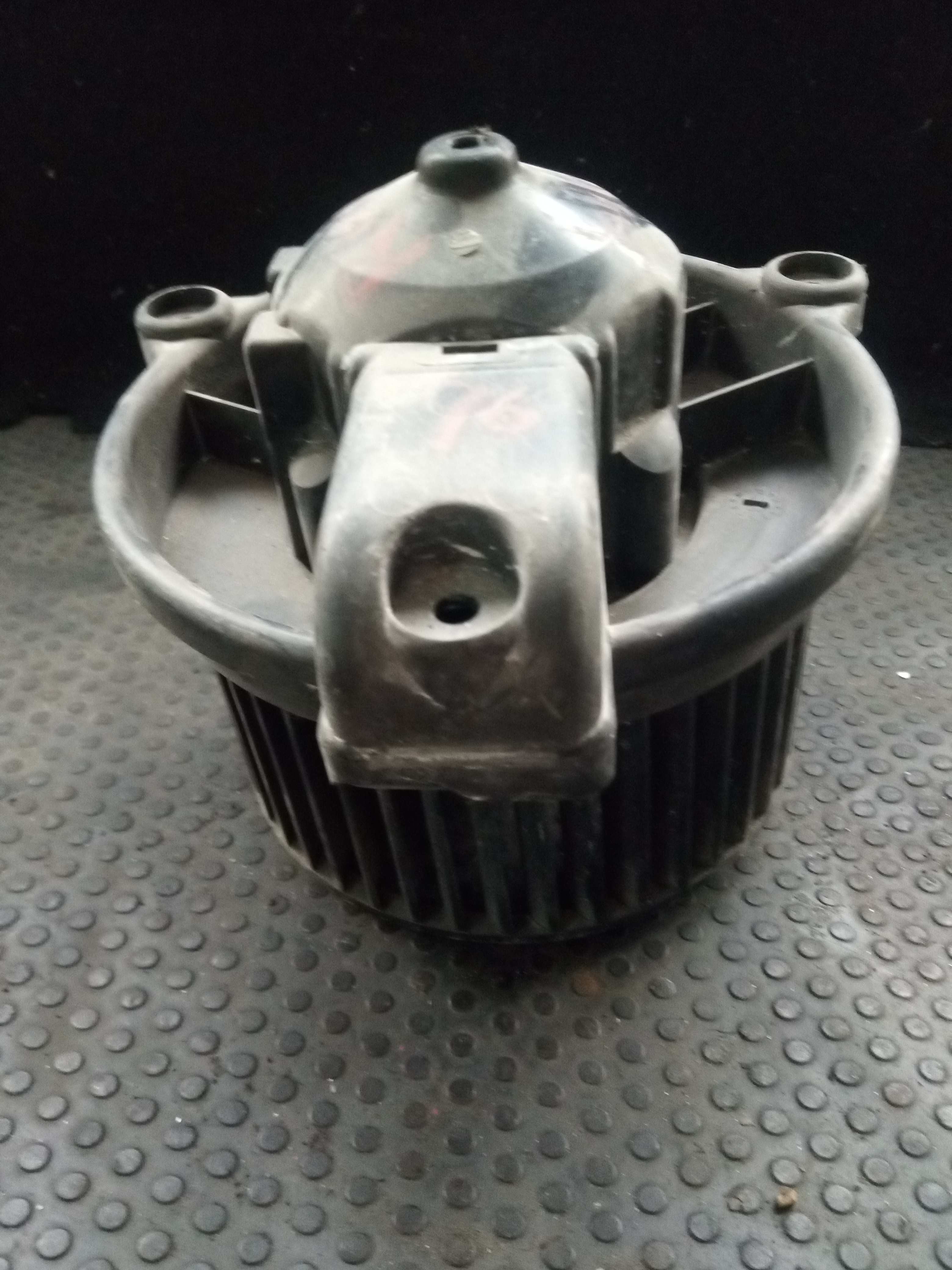 Motor Chaufagem ROVER 400 (RT) | 95 - 00 Imagem-1 Motor Chaufagem ROVER 400 (RT) | 95 - 00 Imagem-1