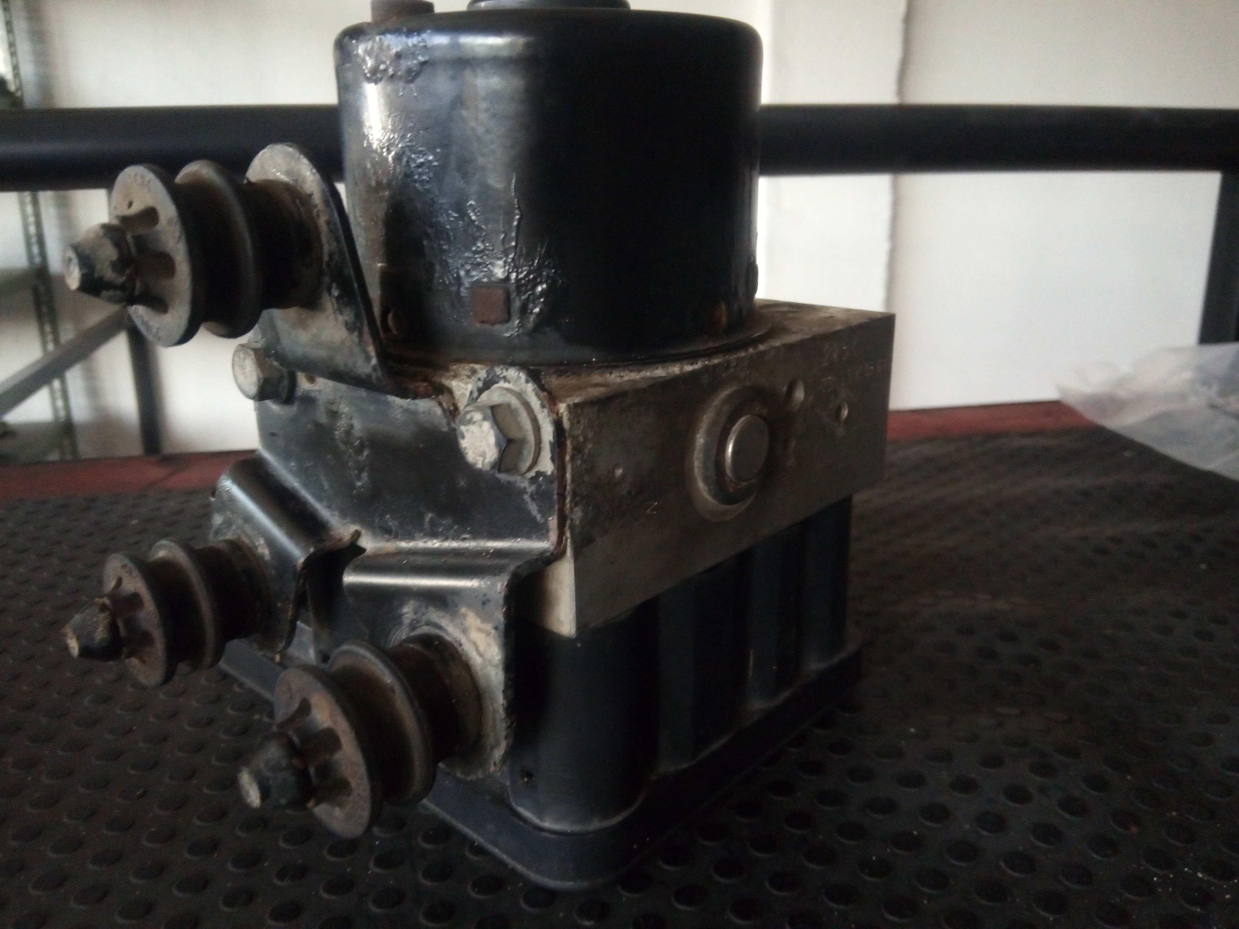 ABS VOLKSWAGEN GOLF V (1K1) | 03 - 09 Imagem-3 ABS VOLKSWAGEN GOLF V (1K1) | 03 - 09 Imagem-3