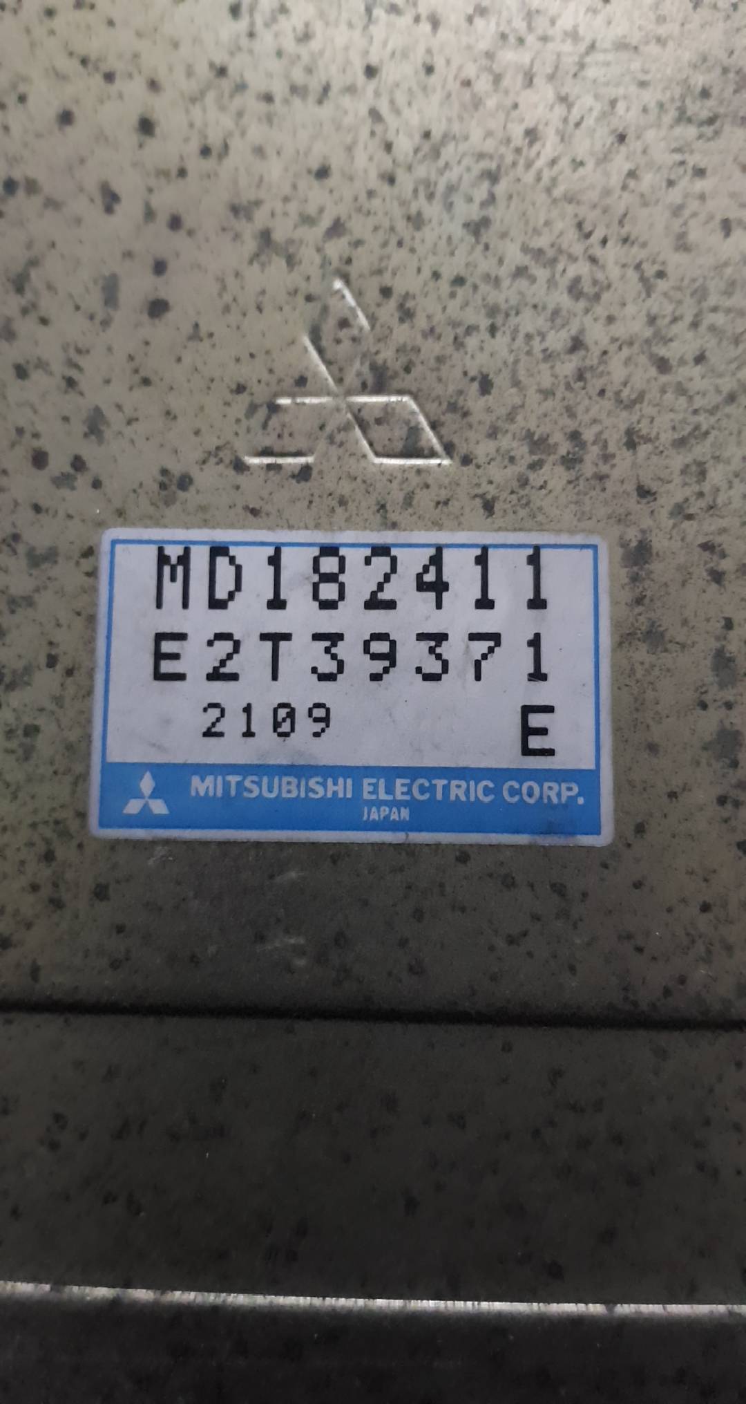 Centralina / Modulo Motor MITSUBISHI COLT IV (CA_A) | 92 - 96 Imagem-1 Centralina / Modulo Motor MITSUBISHI COLT IV (CA_A) | 92 - 96 Imagem-1